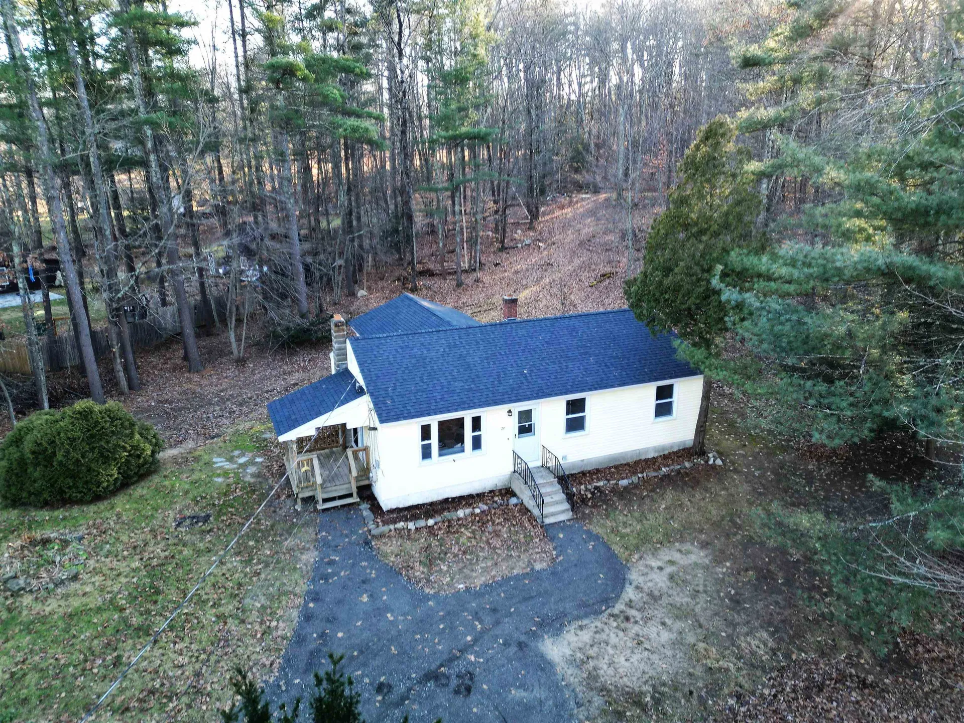 24 South Road Fremont NH 03044