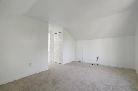 111 Coburn Avenue Nashua NH 03063