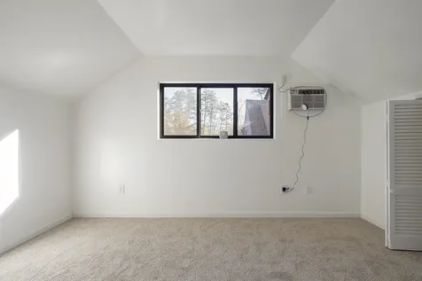 111 Coburn Avenue Nashua NH 03063