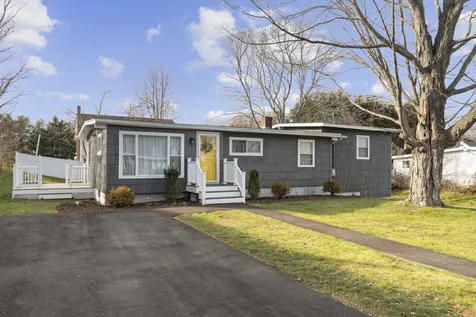 47 Hillside Drive Greenland NH 03840