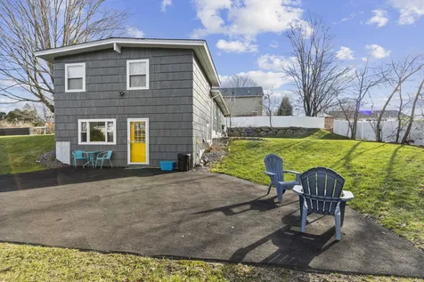 47 Hillside Drive Greenland NH 03840