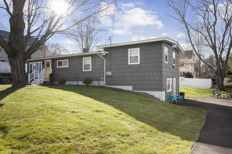 47 Hillside Drive Greenland NH 03840