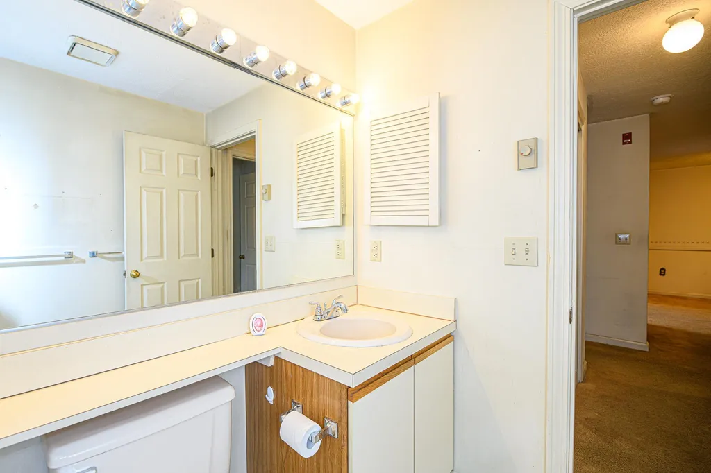 3 Timberwood Drive Goffstown NH 03045