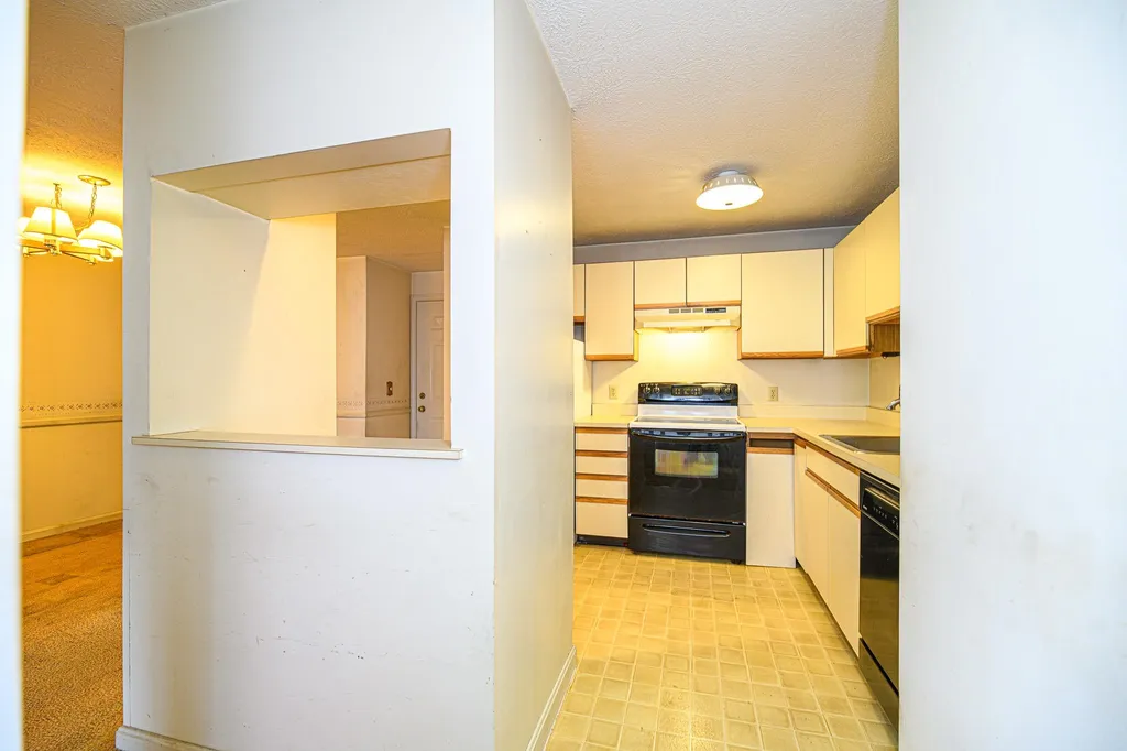 3 Timberwood Drive Goffstown NH 03045