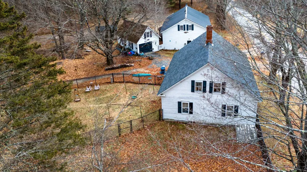 283 New Durham Road Alton NH 03809