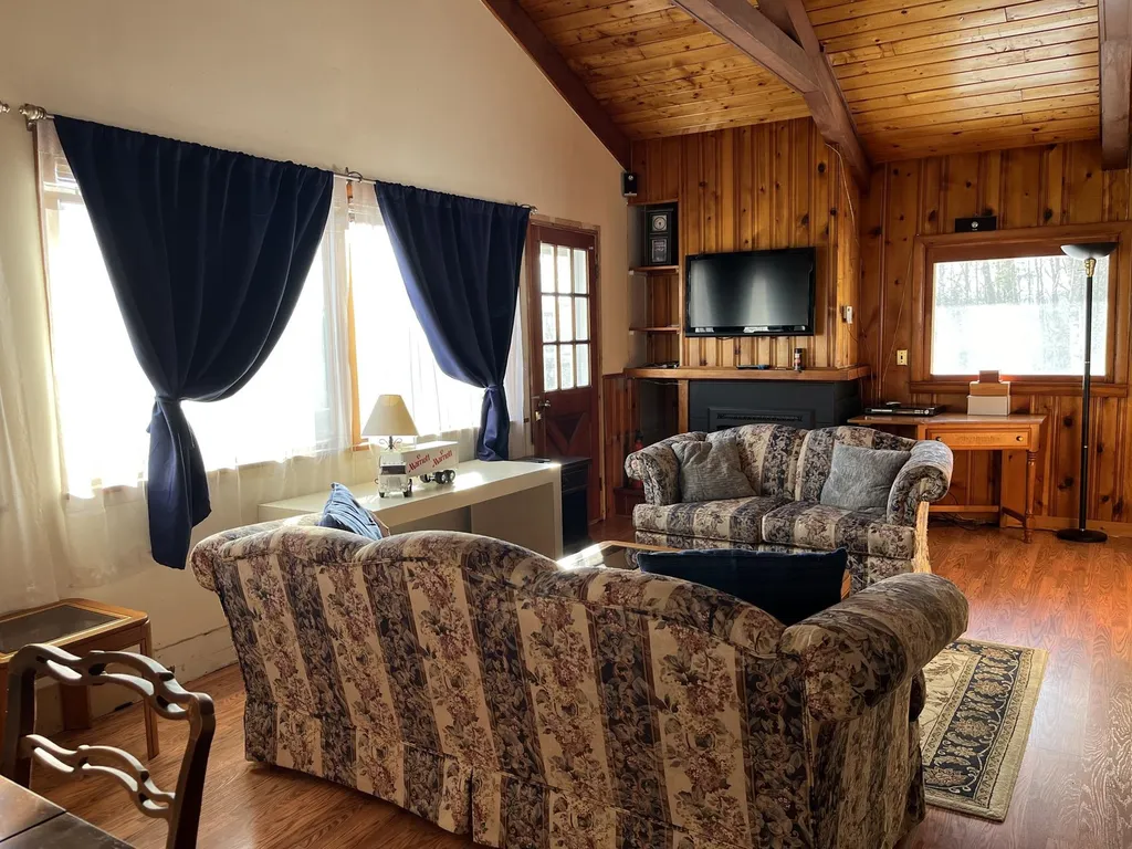 2878 German Flats Road Warren VT 05674