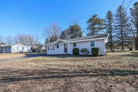 7 Sherwood Meadows Pembroke NH 03275