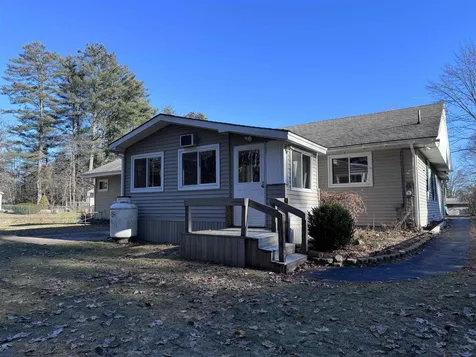 35 Mann Court Claremont NH 03743