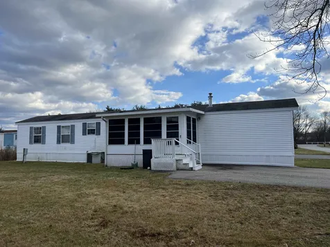 59 Hagop Road Salem NH 03079