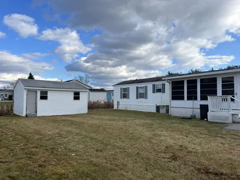 59 Hagop Road Salem NH 03079