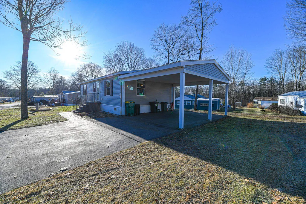 4 S Elderberry Lane Rochester NH 03867