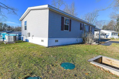 4 S Elderberry Lane Rochester NH 03867
