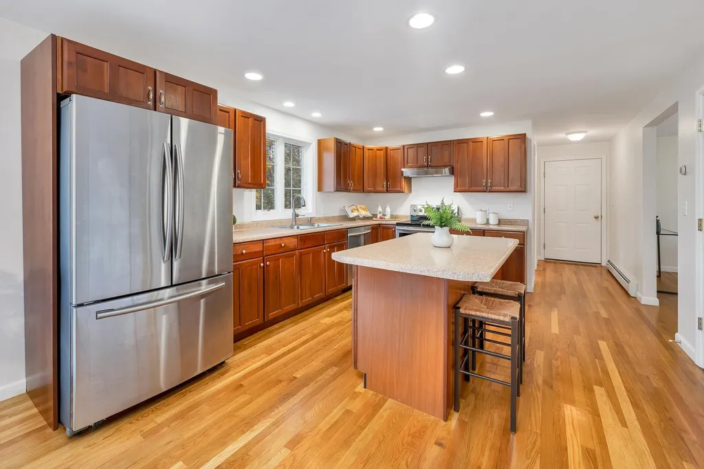 32 Heritage Drive Berwick ME 03901-2753