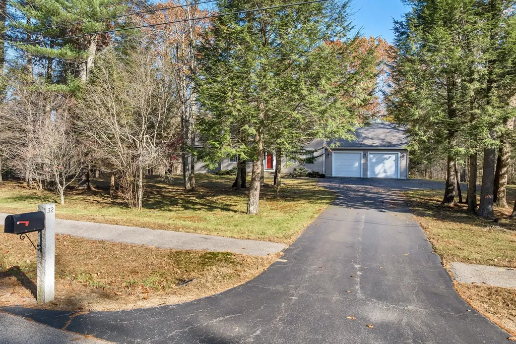 32 Heritage Drive Berwick ME 03901-2753