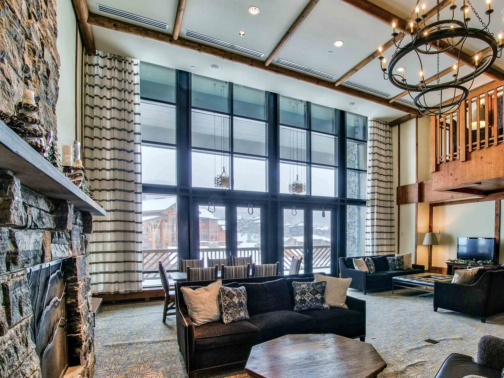 7412 Mountain Road Stowe VT 05672