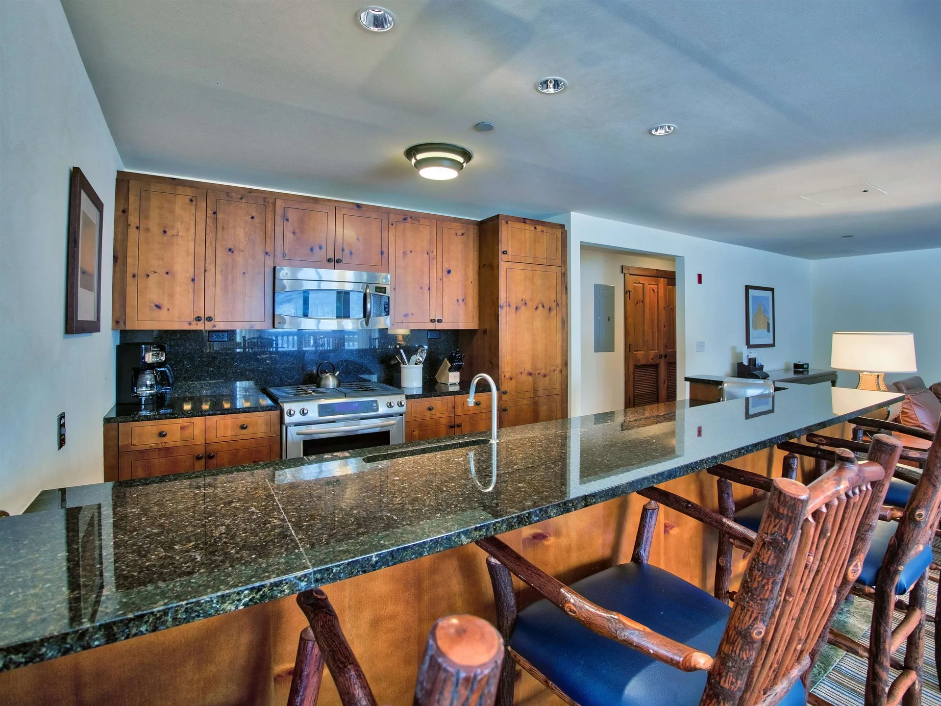 7412 Mountain Road Stowe VT 05672