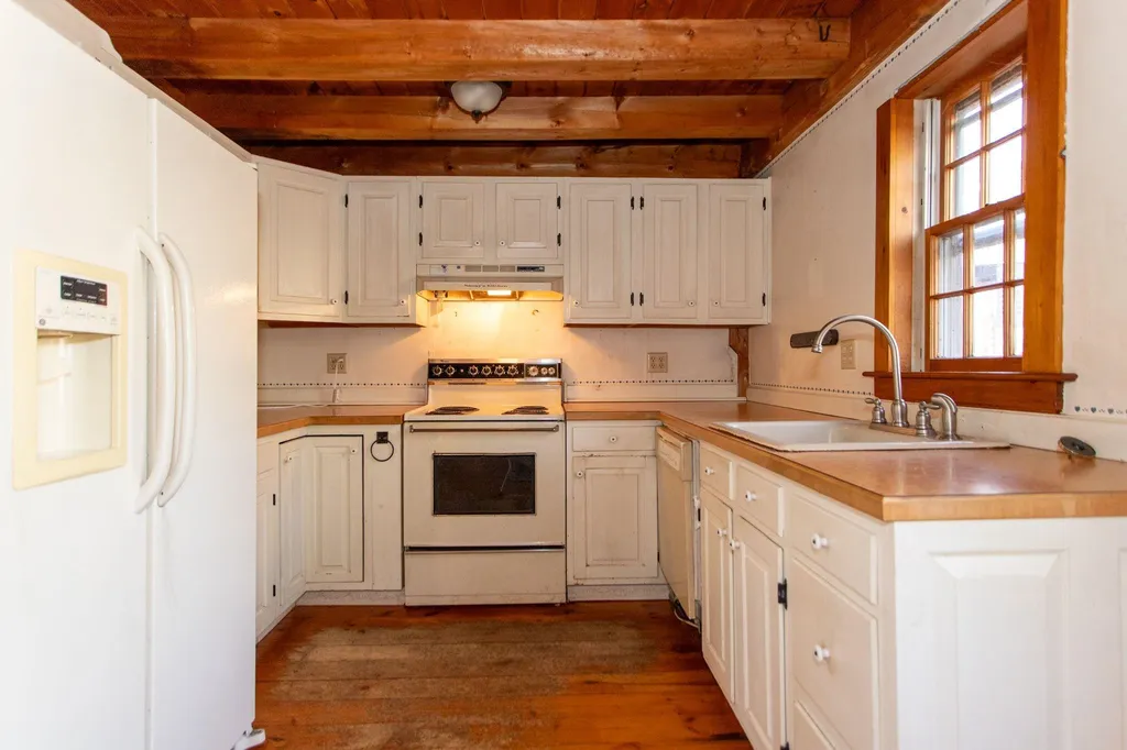 1 Barbour Road Hampton NH 03842