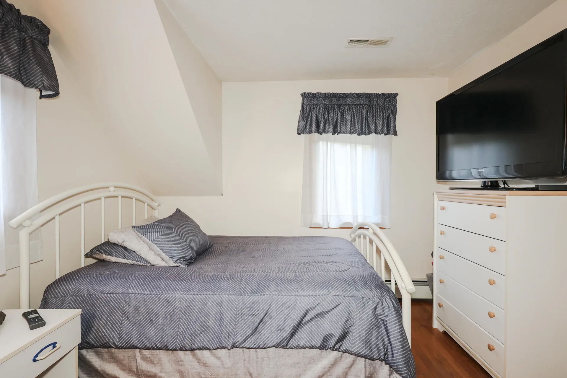 28 Old Manchester Road Amherst NH 03031