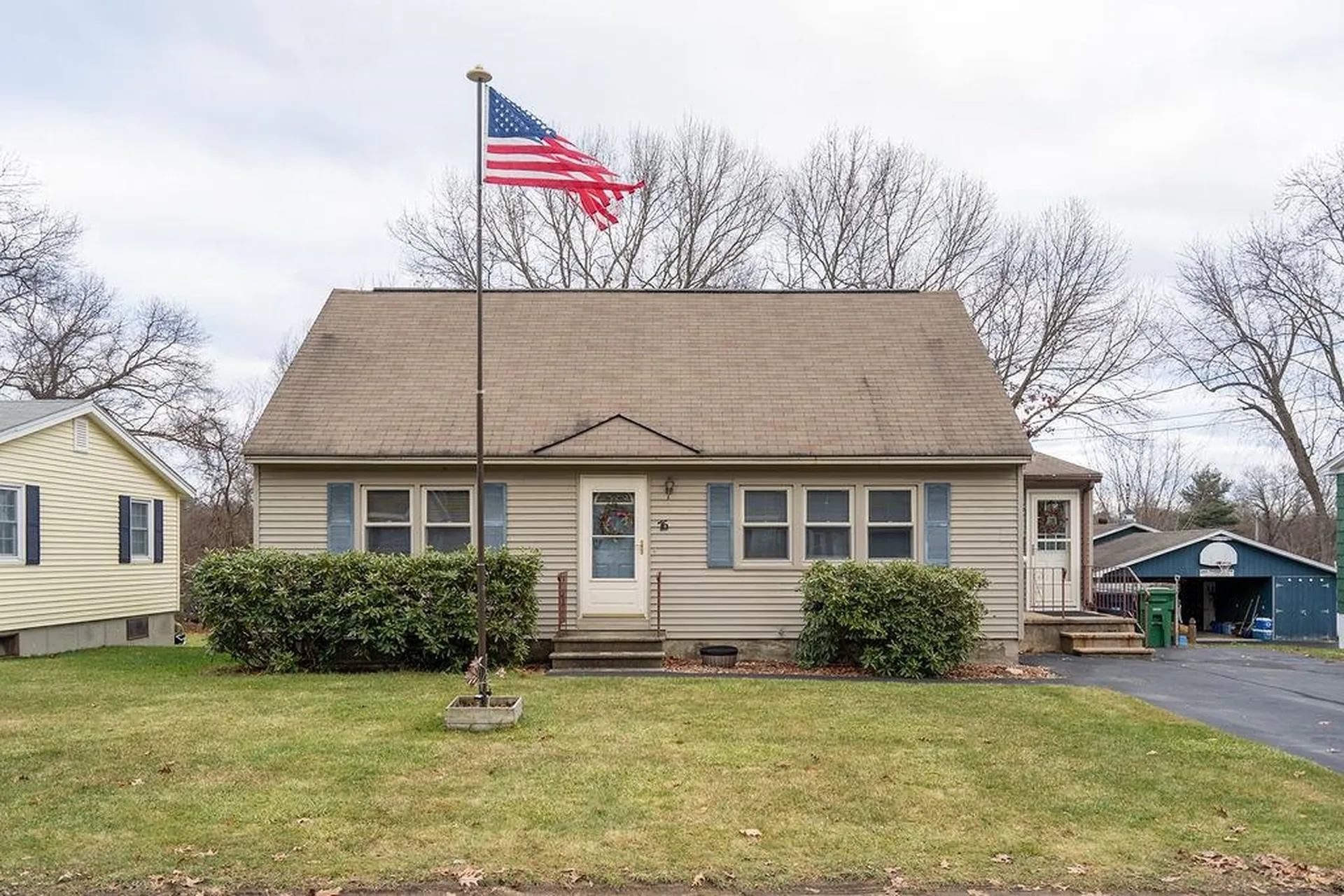 76 Gillis Street Nashua NH 03060