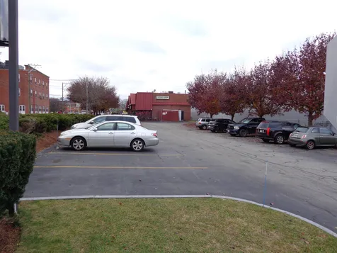 22 East Hollis Street Nashua NH 03060
