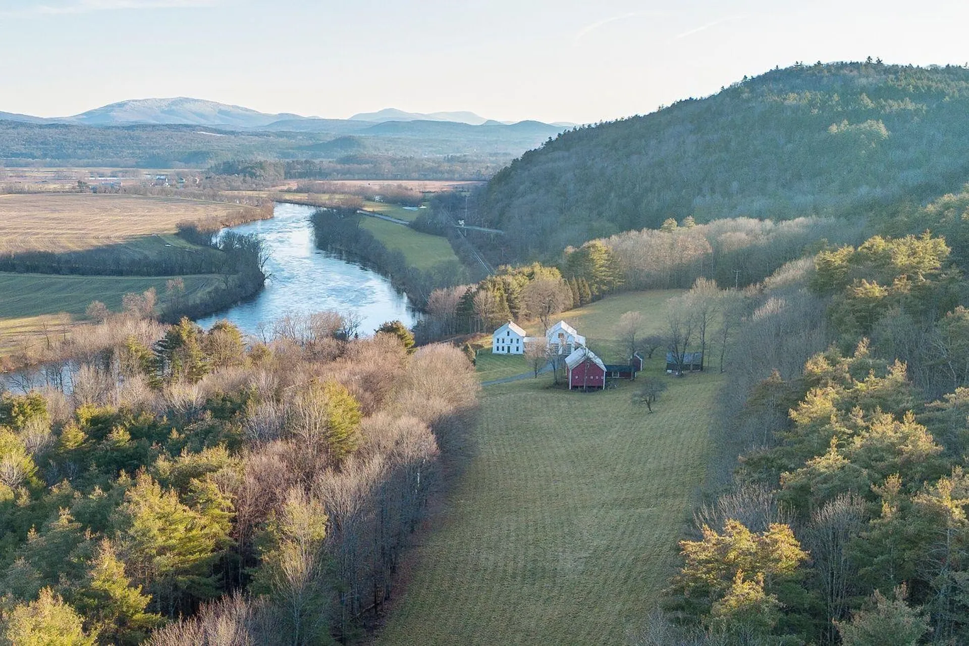 2296 Route 5 Newbury VT 05081