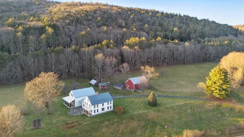 2296 Route 5 Newbury VT 05081