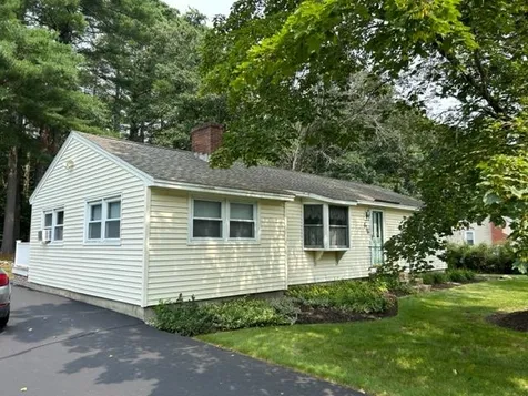 478 Main Street Fremont NH 03044