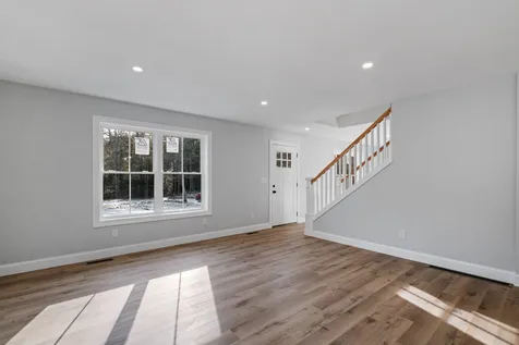 62 Queen Street Boscawen NH 03303