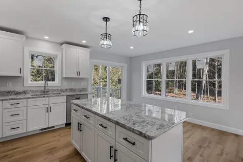 62 Queen Street Boscawen NH 03303