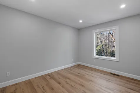 62 Queen Street Boscawen NH 03303