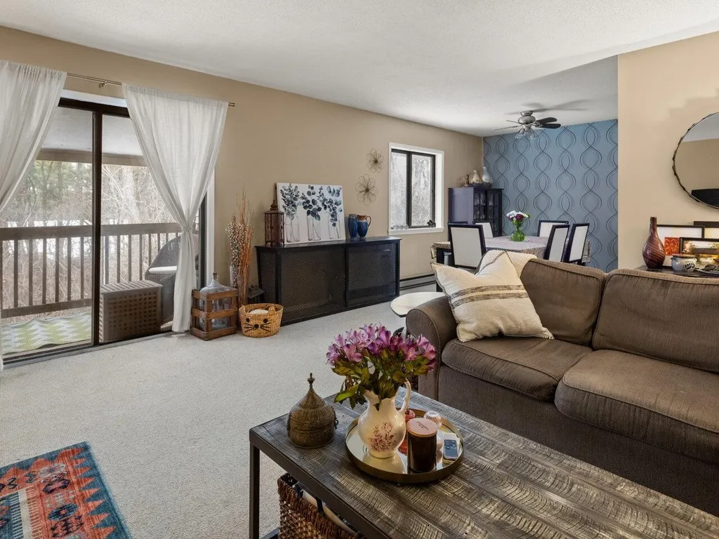 14 Bayberry Lane South Burlington VT 05403