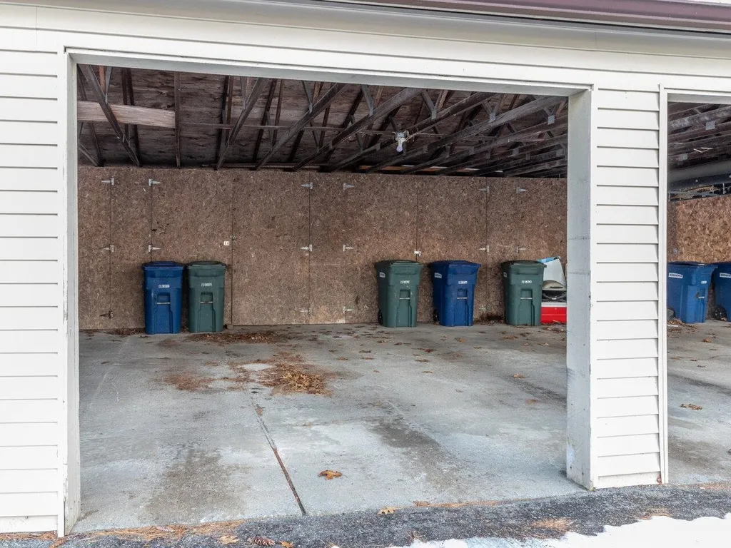 14 Bayberry Lane South Burlington VT 05403