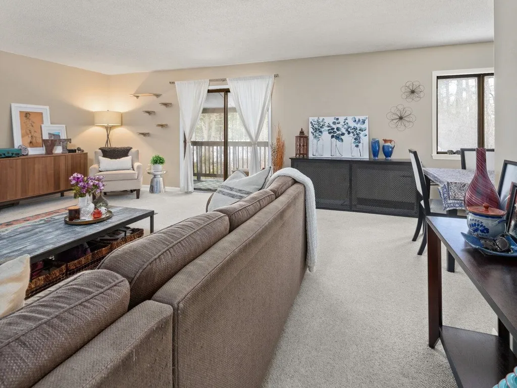 14 Bayberry Lane South Burlington VT 05403