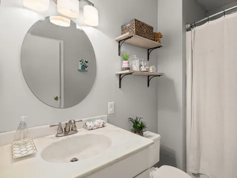 14 Bayberry Lane South Burlington VT 05403
