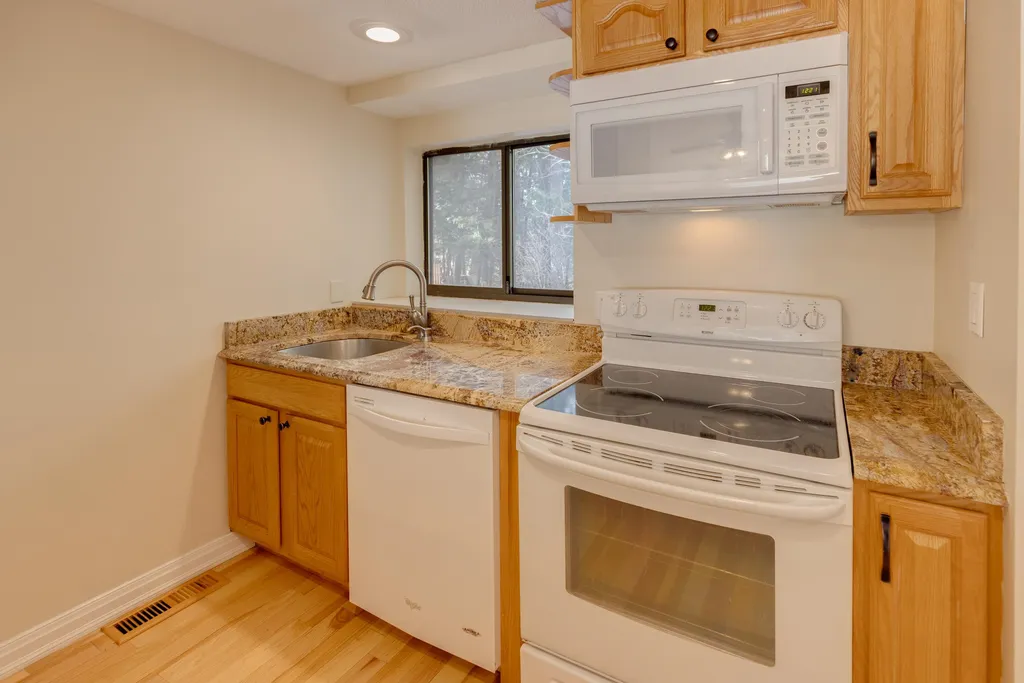 96 Fairway Drive Ashland NH 03217