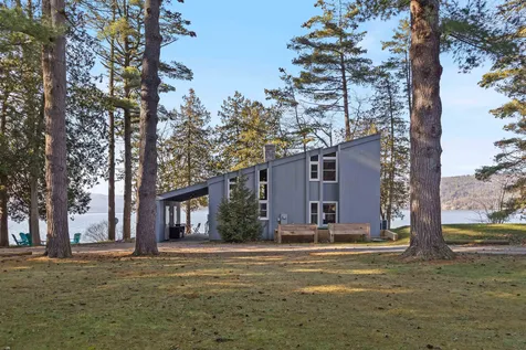567 Mile Point Road Ferrisburgh VT 05491