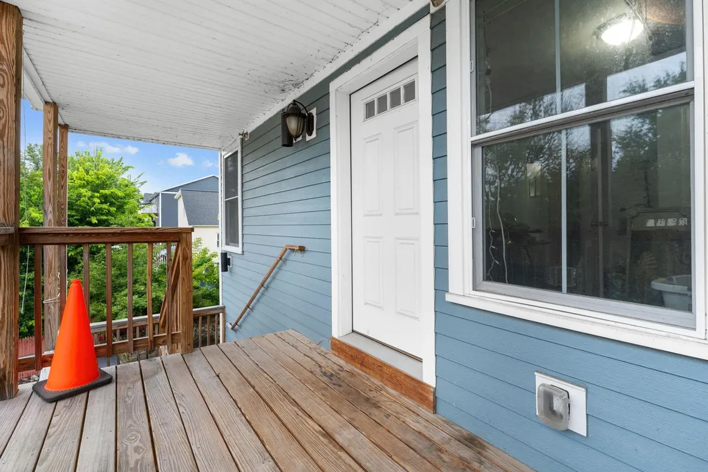 102 Malletts Bay Avenue Winooski VT 05404