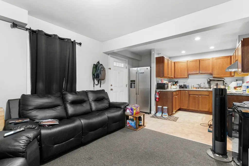 102 Malletts Bay Avenue Winooski VT 05404