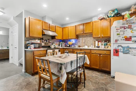102 Malletts Bay Avenue Winooski VT 05404