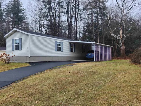 14 Collin Place Claremont NH 03743