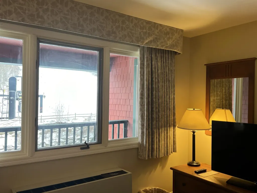 345, Qtr 4 89 Grand Summit Way Dover VT 05356