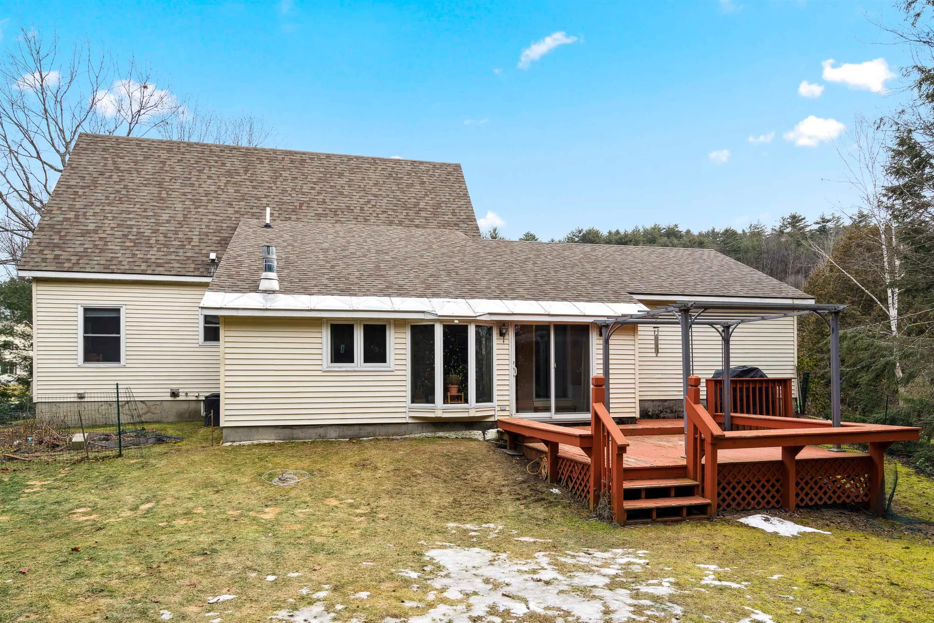 315 Cross Street Hartford VT 05059