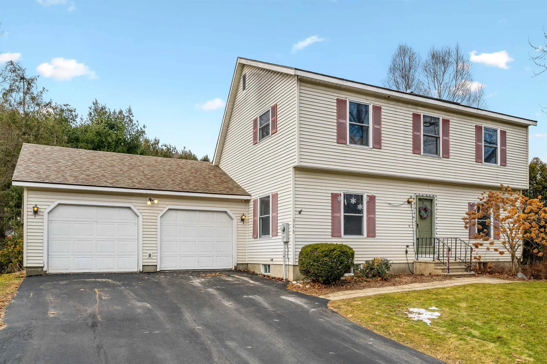 315 Cross Street Hartford VT 05059