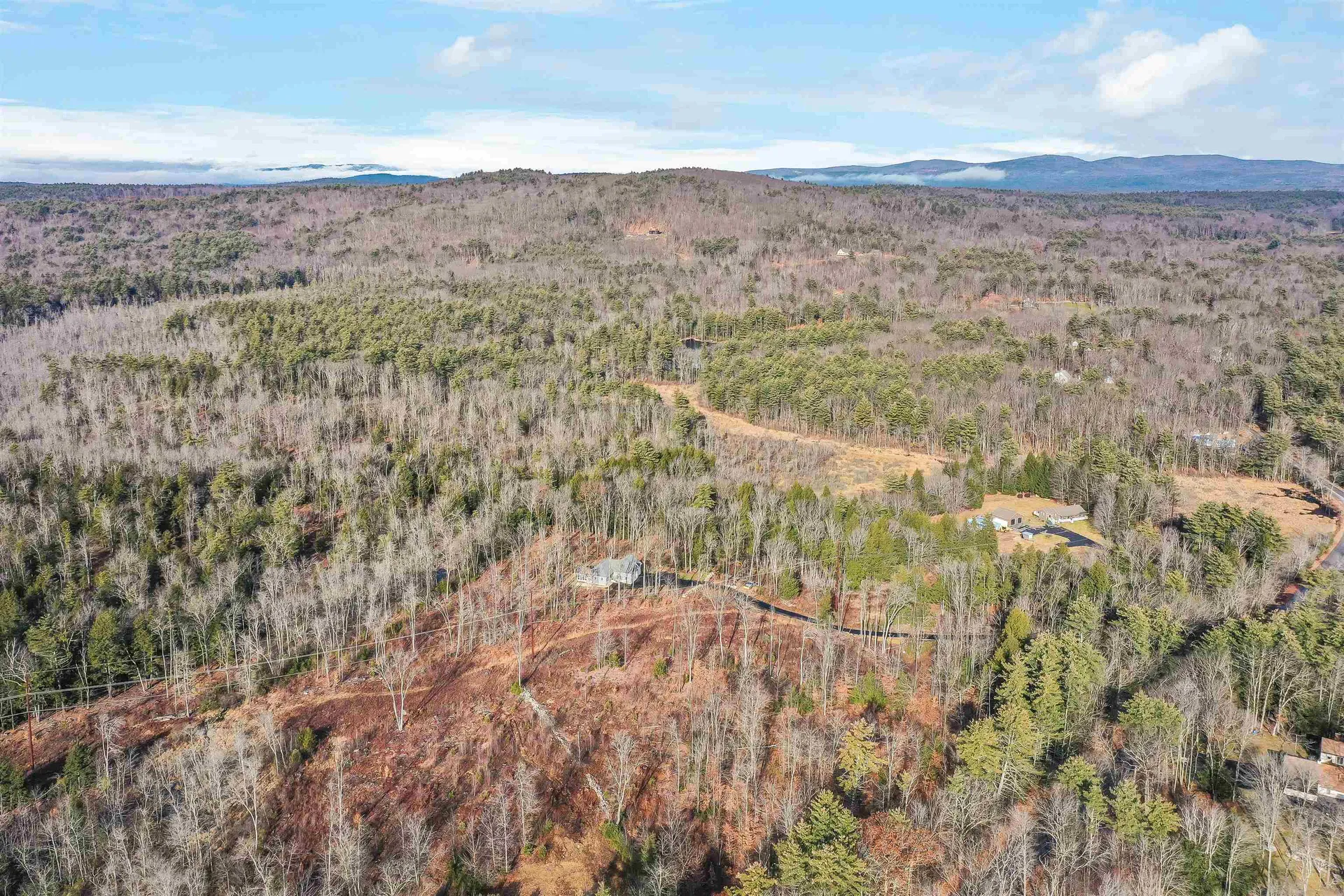 404/91/1a Merrill Road Candia NH 03034