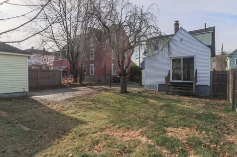 383 Bartlett Street Manchester NH 03102