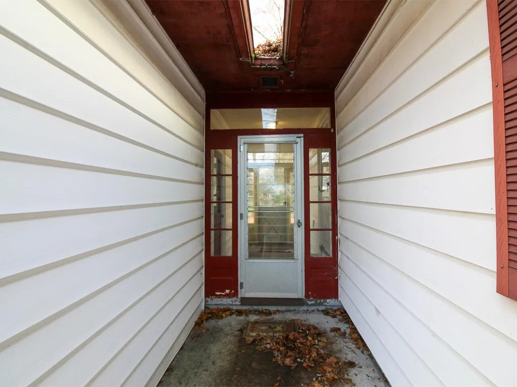 117 Shore Road Burlington VT 05408