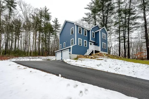 24 Peaslee Road Rochester NH 03867