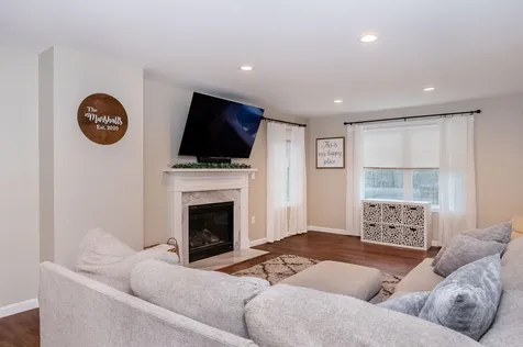 24 Peaslee Road Rochester NH 03867