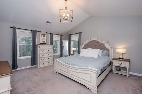 24 Peaslee Road Rochester NH 03867