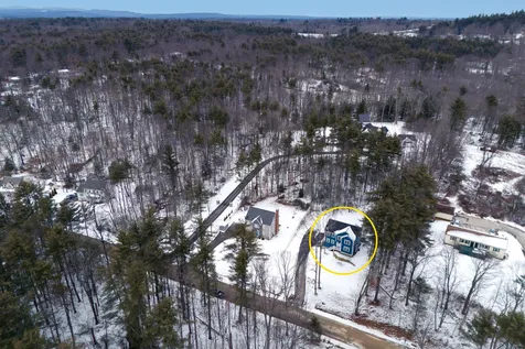 24 Peaslee Road Rochester NH 03867